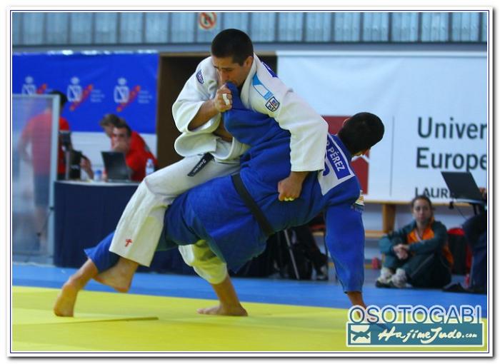 CEU2011 200011